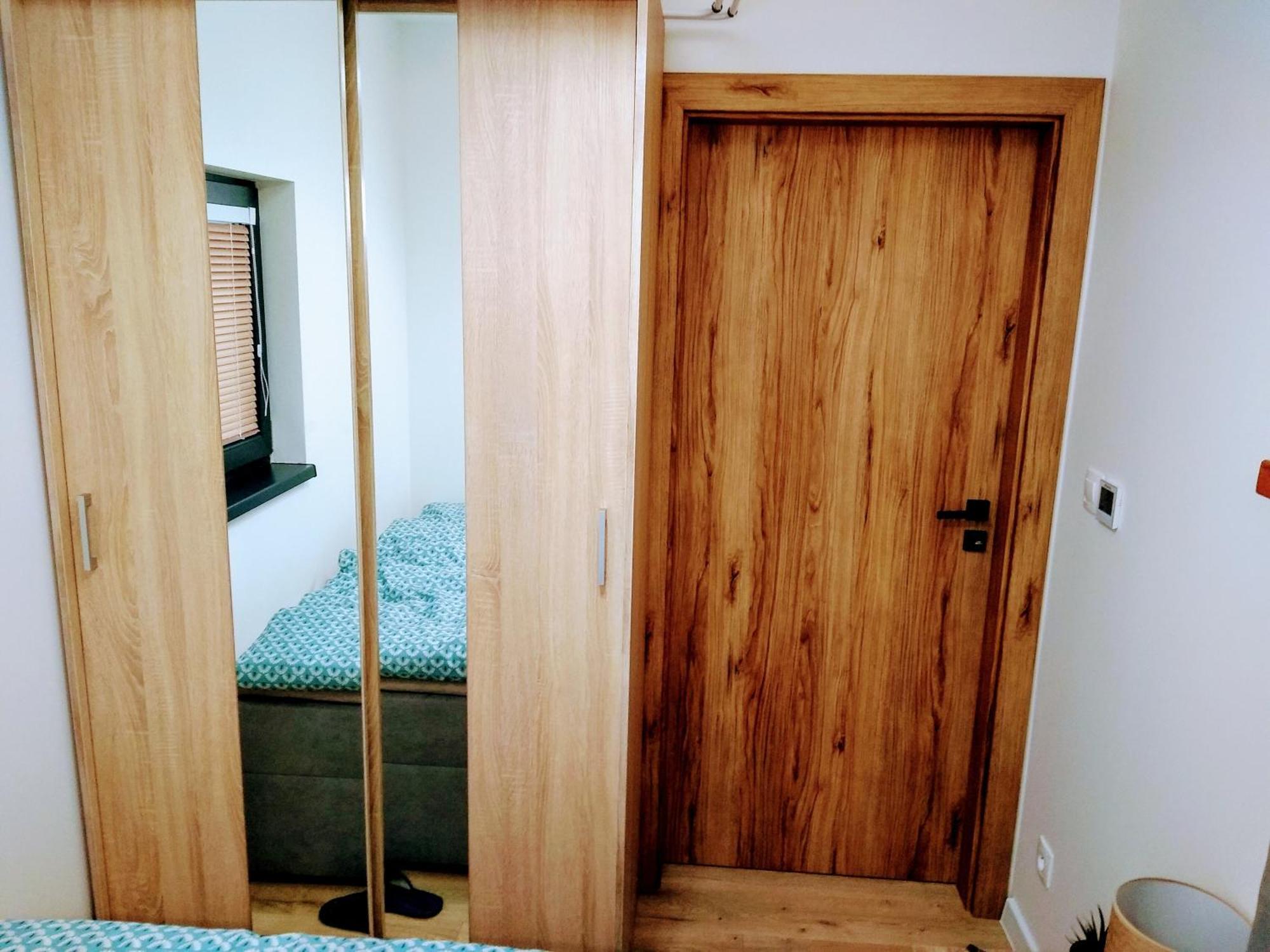 Apartman Shelly Vlachy Exteriör bild